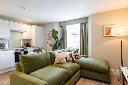 YourApartment - Wellington Place Hotels in Winterbourne