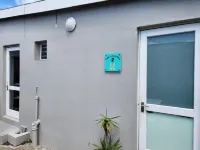 25 on Main Struisbaai