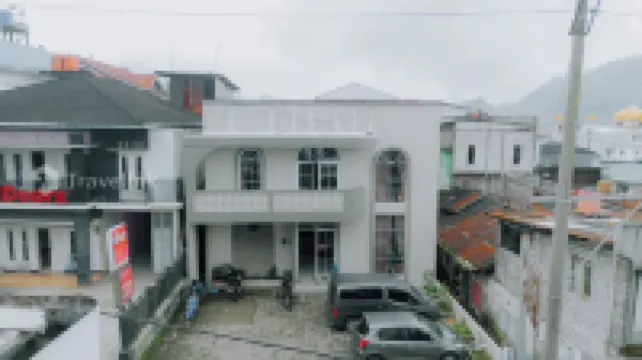 Dieng Top Syariah by Travelink