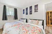 Seattle's Luxe Retreat w/ hot tub, sauna, SPA bath 시애틀-타코마 국제공항 호텔