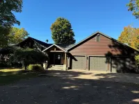 Luxury Lake Michigamme Beach house