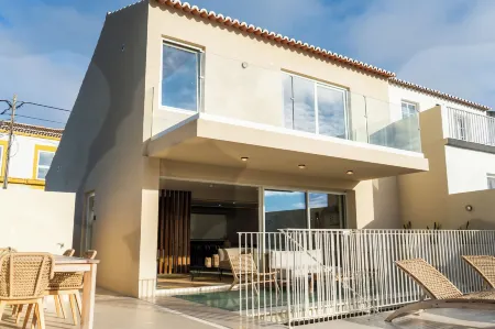 Silveira Bay Lounge Retreat Отели в г. Ангра-ду-Эроижму