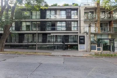 Pocitos Apartamento Brio w/King Beds, 3 Smart TVs, W/D, Fast WiFi, Rooftop Pool. Hotels in 