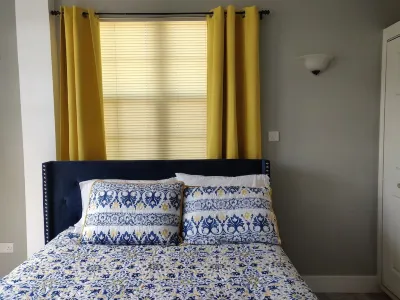 Yvonna House, Luxury Apartment Hotels near The Old Mill Cultural Centre