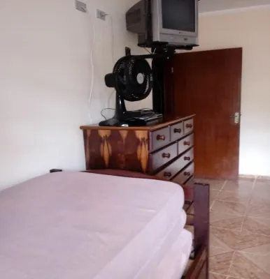 House with pool 200 meters from the beach Hotels near Praia Do Centro - Guia Caragua