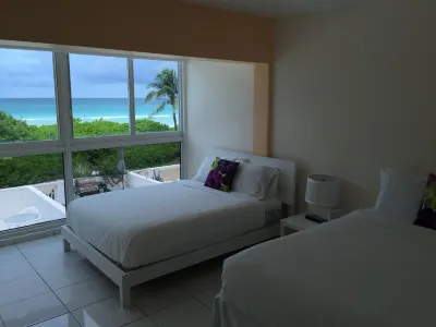 Beach front,Two-story Apart, Pool,Sleep 6 Adults,Kids&Pet Friendly,Miami Beach