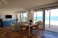 Seascape Complex