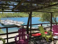 'MARJOLAINE' Gite T2 / VIEW OF THE LAKE 200 m away from the beaches - Homestays