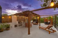 Villa/Boutique 4 BDR VIP Concierge/Chef in la Veleta Tulum