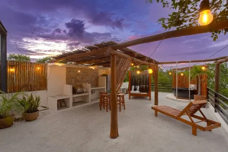 Villa/Boutique 4 BDR VIP Concierge/Chef in la Veleta Tulum