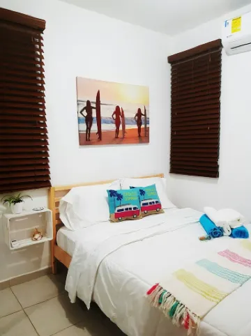 Villa Cecilia Ocean view and pool, pet friendly.