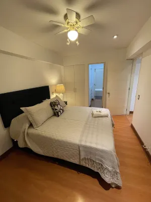 Cozy 3 bedroom Best location in Miraflores free parking