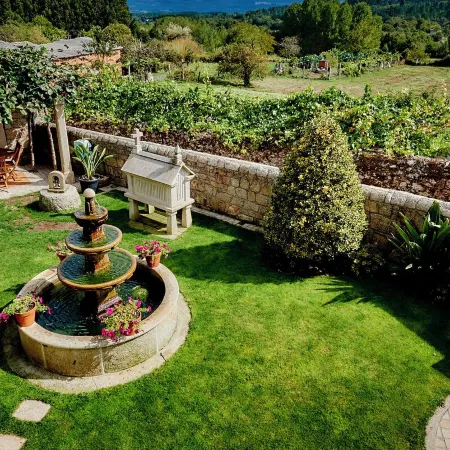 Apartamentos Río Sil-Casa Rural en Sober- Ribeira Sacra Отели в г. Собер