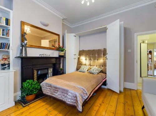 The Clapham Apartment with Private Patio