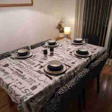 3 Bed detached a hop skip and a jump from Tesco Supermarket Dining/Meeting Rooms