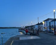* Fisherman’s Cottage * with panoramic river views Hotels in Appledore