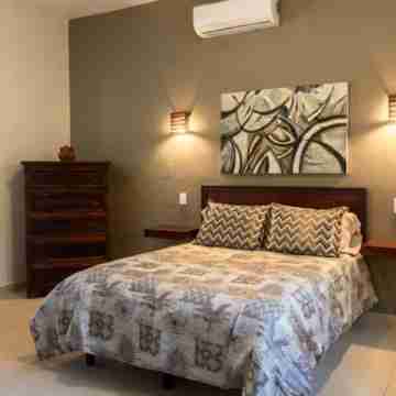 Villas Escondido Villa# 4 One Bed. Suite Only 3km.-2ml. to beach and shopping Rooms