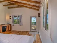 Beachfront Bungalow located steps from the Ocean!
