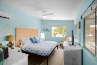 Boathouse Hotels in Ocean Springs
