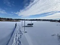 Lake front-Fishing-Snowmobile Trails Nearby!