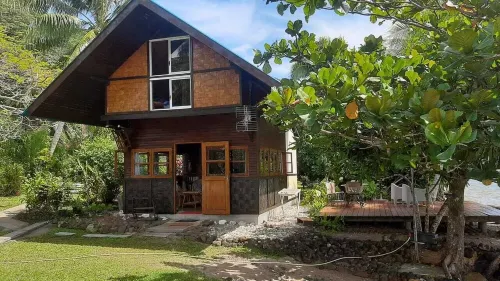 Fare Vahine Oviri Hotels in Raiatea