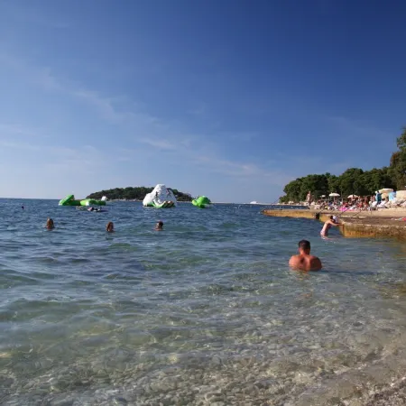 Large apartment just 300m from the beach in Porec