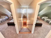 Secluded Cabin near Great Smoky Mts, Game room