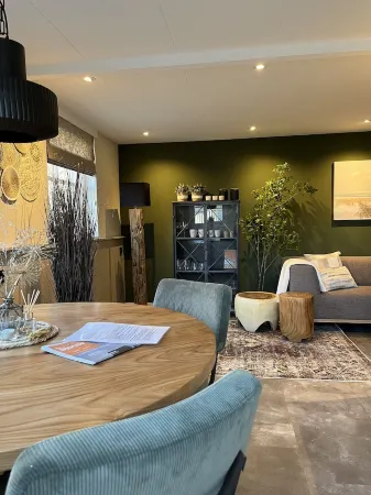 Comfortable and fully furnished apartment with modern bathroom