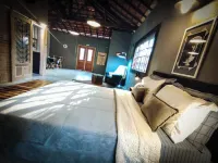 Spacious & Comfortable Industrial Loft