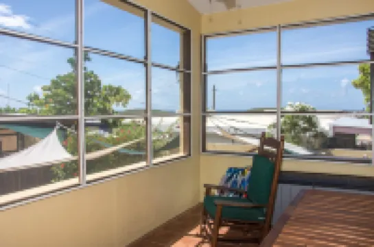 Family time, 5 minute walk from main walkway to restaurants and beach!