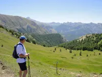 Spacious apartment in chalet with a beautiful view! فنادق في Allos