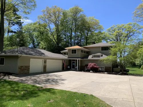 Paradise Lake Michigan Beach home with inground pool,  hot tub, sleeps 20