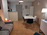 Cosy 2-bedroom apartment 100m from the picturesque port of Le Brusc