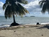 2 bedroom apartment 5 min walk to the beach! Hotels in Luquillo