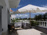 Top of Villa - Sea View - Private Beach Hammamet 8056, Tunisia