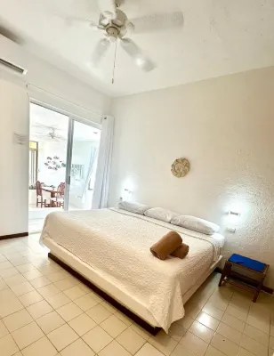 Direct Oceanfront, Corner Balcony Panoramic View of Beach, Half Moon Bay, Akumal