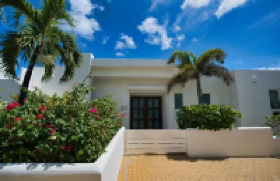Oceanfront 5-Stars Starfish Villa, Dawn Beach, Private Pool, Secured, Concierge