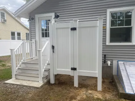 Quick walk to private beach from this brand new 3-bedroom cottage