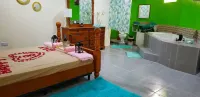 Comfort Suites- Special