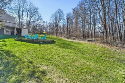 Luxe 10 guest Cottage Ski/Golf/Fire Pit/Lakes/Hike