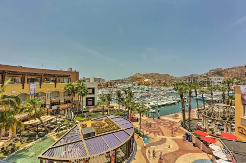 Upscale Cabo Home w/ Jacuzzi, above Puerto Paraiso