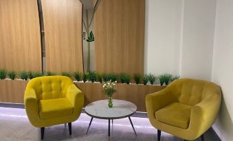 Stylish studio near the National Library