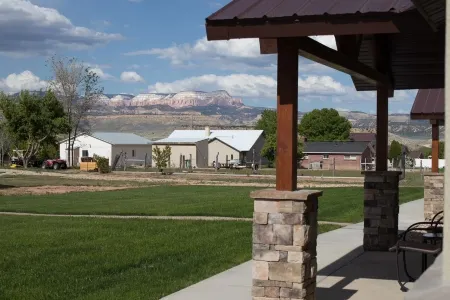 Bybee's Steppingstone Motel