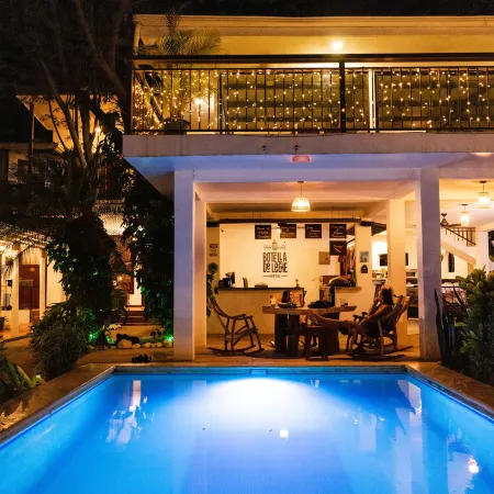 Hostel la Botella de Leche - Tamarindo