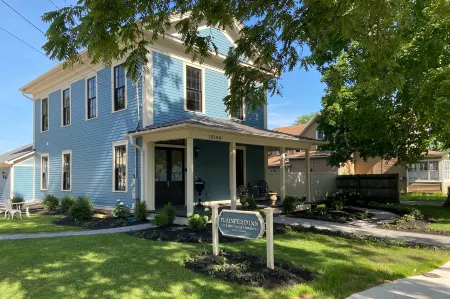 The Plainfield Inn Отели в г. Плейнфилд