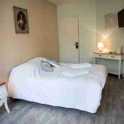 Logis Hôtel le Relais Fleuri Rooms