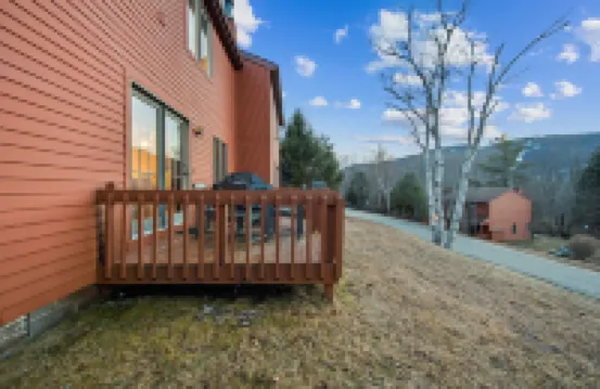Hudson 76i - A Stylish Mountain Retreat 2 Bedroom Townhouse by The Summit at Gore Mountain