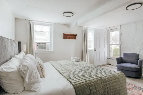 Secret Garden Studio Hoteles en Staunton
