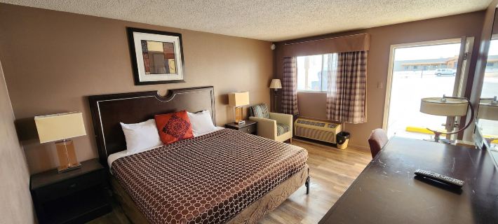 Satellite Inn Hotels in Otero County