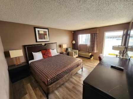 Satellite Inn Отели рядом с достопримечательностью «Парк Вашингтон»